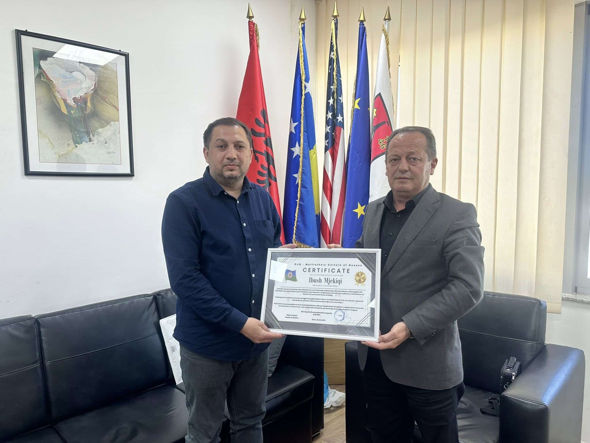Nënkryetari i Komunës së Obiliqit, z. Ibush Mjekiqi, ka pritur në takim drejtorin e organizatës “Multiethnic Culture of Kosovo” (OJQ MCK), z. Ridvan Gashi