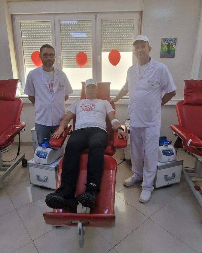 Me rastin e Ditës së Çlirimit të Obiliqit, Kryetari i Komunës, Xhafer Gashi, dhuroi gjak