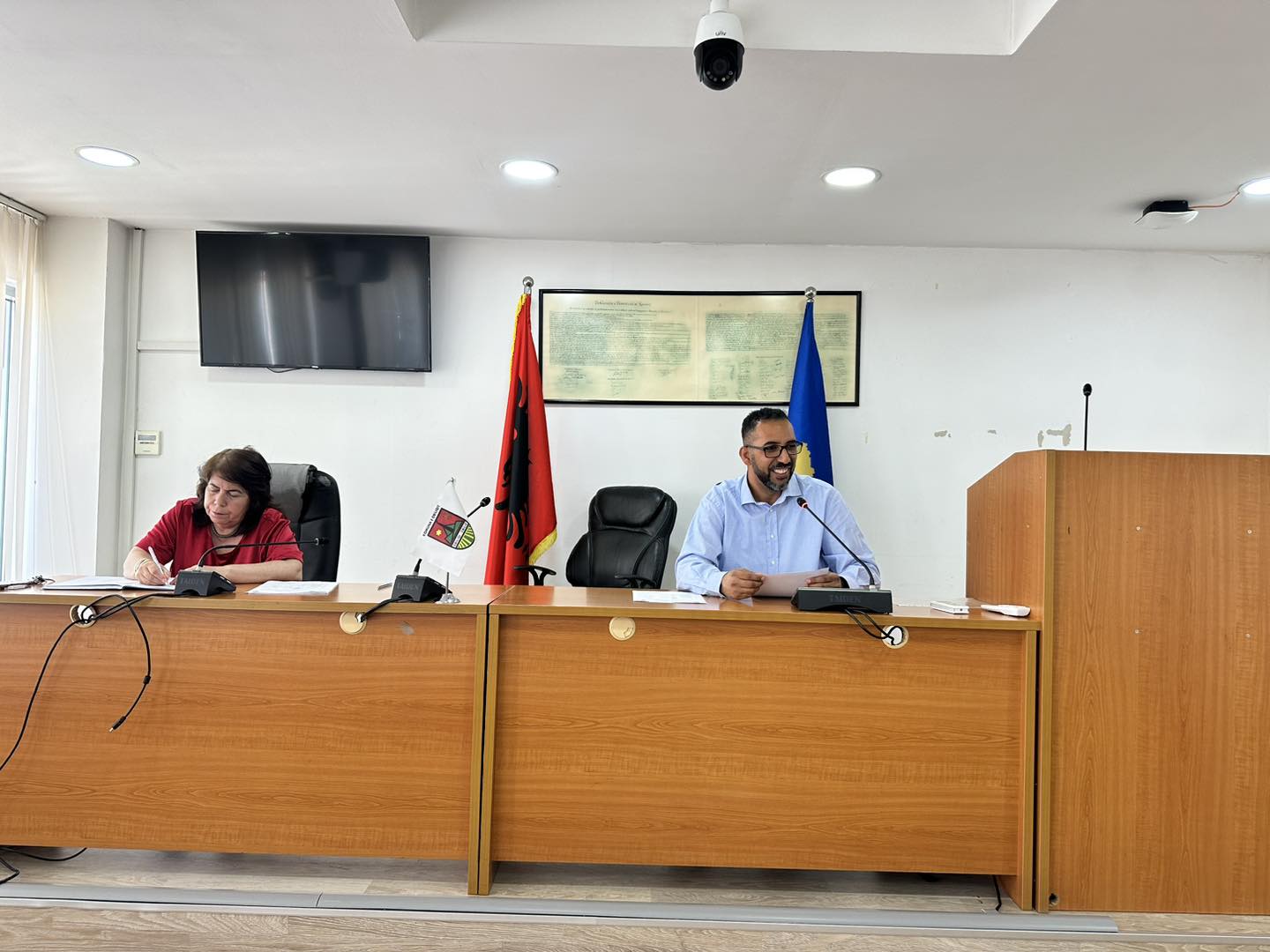 U mbajt mbledhja e radhës e Komitetit për Komunitete