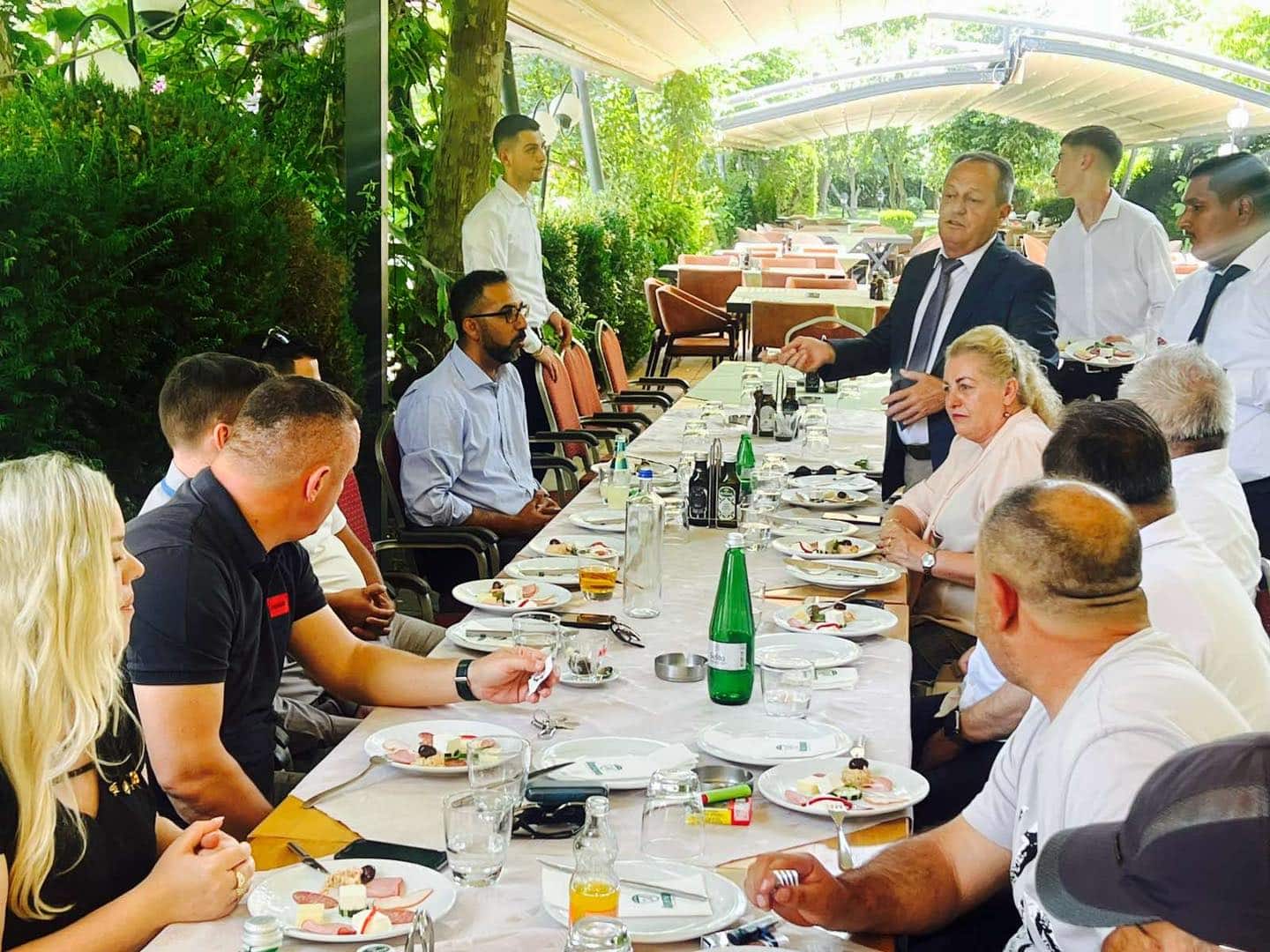 Nënkryetari i Komunës së Obiliqit, Ibush Mjekiqi, uron komunitetin egjiptian me rastin e 24 Qershorit