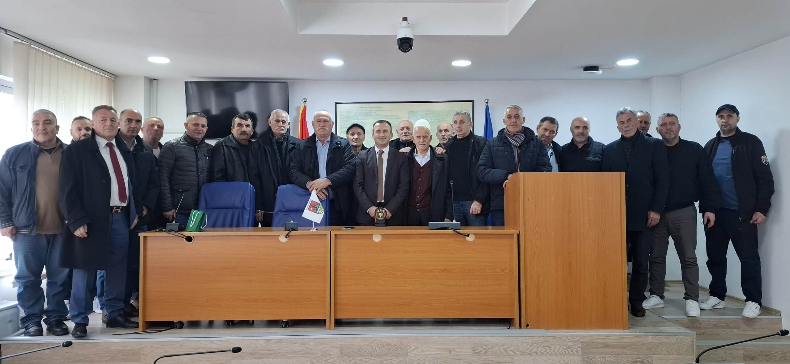 Kryetari i Komunës së Obiliqit, Halil Thaçi, priti sot në takim përfaqësuesit e Organizatës së Veteranëve të Luftës